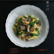 白磁7.5寸稜花鉢・杉本太郎