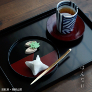 漆器：雷紋皿・奥田志郎