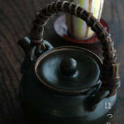 玄釉土瓶・高台付・吉井史郎