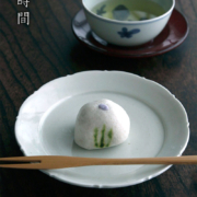 白磁輪花5寸皿・阿部春弥