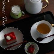 ガラス：絵付け薄皿・豆皿・やどりぎ・金彩・d.Tam