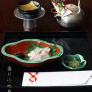 九谷焼：赤彩木瓜形向付・須田菁華