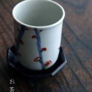 九谷焼：色絵桃図筒湯呑・正木春蔵