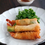 白磁：渕銹花形楕円八寸皿・幾田晴子