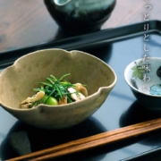 灰釉木瓜形向付・有松進