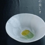 ガラス：薄小鉢・椿・12cm・d.Tam