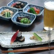 染付花唐草四方小皿・阪東晃司