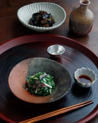 形の面白さを見ていただく向付です。」 – 和食器の愉しみ 工芸店