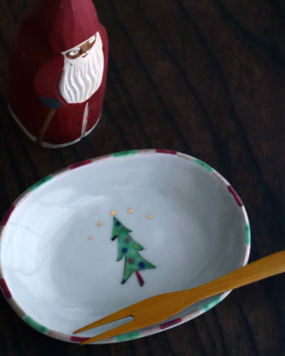 古川章蔵氏作　小判型小皿　銀彩と淡い緑　５枚 ▪️古川章蔵：小皿 ヤドリギ | 器の店・沈丁花